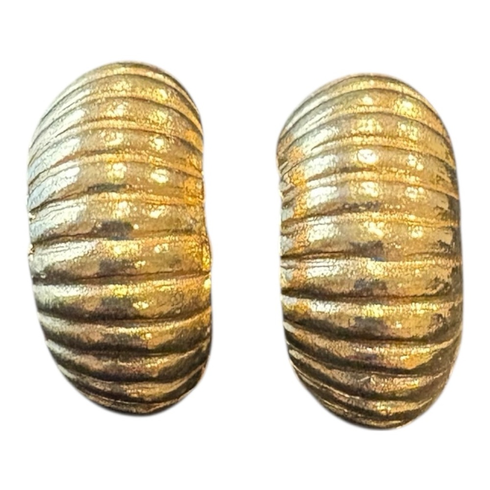 Lisner Vintage Gold-Tone Ribbed Hoop Clip-On Earrings J12
